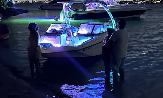 Yamaha AR190 Jetboat in Miami!! With Tube and Night lights 1 Hour FREE