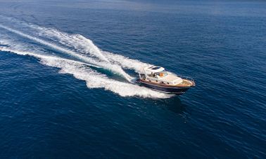 Apreamare — 38 Comfort Motor Yacht Rental in Pjescana Uvala, Istria