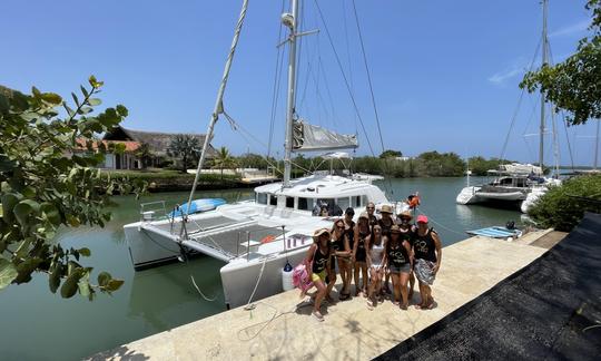 Location d'un catamaran Millennium Cruising de 44 pieds à Bolívar, en Colombie