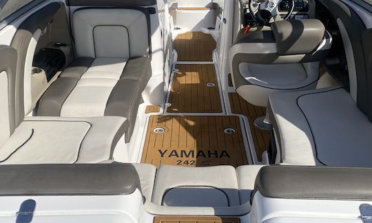 Alquiler de Yamaha 242 Limited S Bowrider en Renton, Washington