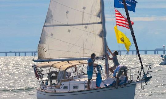 30 ft sailboat with highly experienced Captain in Baltimore Inner Harbor