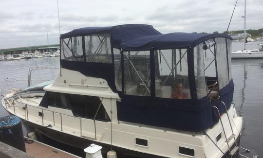 Yacht Mainship de 40 pieds avec capitaine à Newburyport