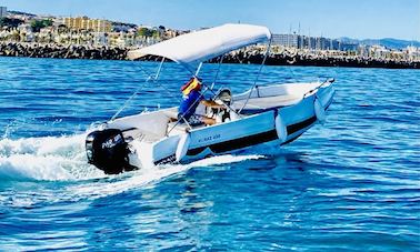 Rent this boat without a license Voraz 450 Open Plus Boat in Benalmádena