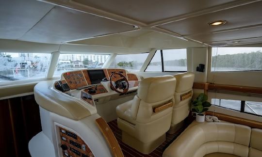 50ft Sealine Flybridge Motor Yacht for fun-filled escape in Aventura, Florida