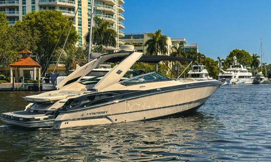 Visita Fort Lauderdale o Haulover Sandbar con el Monterey 328ss Bowrider