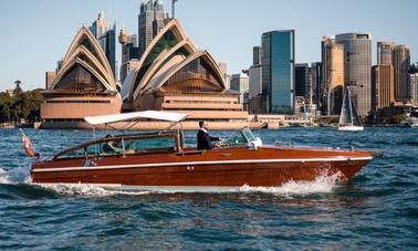 Cruzeiro privado de luxo em Sydney a bordo do iate Bel Motor de 28 pés para 6 pessoas!