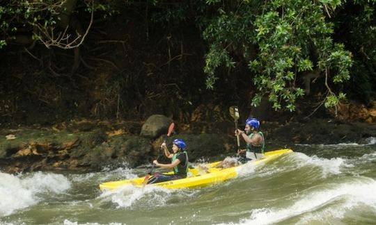 Piragüismo en aguas bravas en Galle