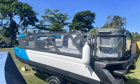 Bateau ponton SeaDoo Switch à Playa Rompeolas Aguadilla et Playa Lala à Rincon