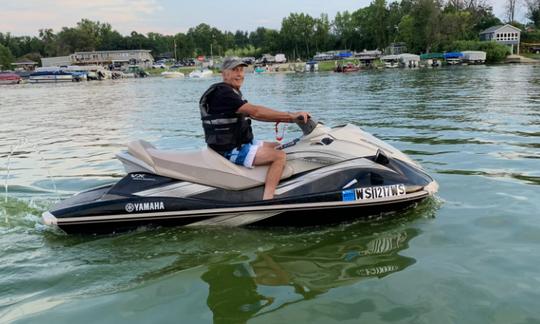 Location de 2 bateaux de croisière Yahama Wave Runners et d'un jetski de luxe sur le lac Koshonong 