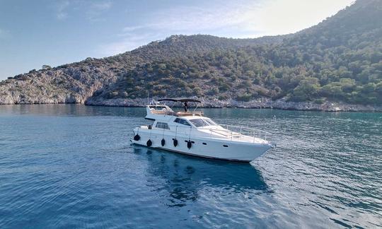  Cruzeiros diários ou de vários dias na Grécia com o Ferretti Altura 52s Flybridge