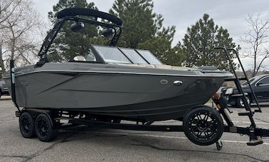 2023 Wakesurf Power Boat in Colorado $150-200/hr