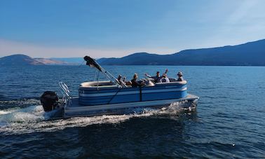 22ft Crest Pontoon for rent in the Okanagan