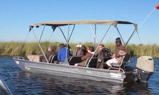 Excursions en bateau dans l'Okavango