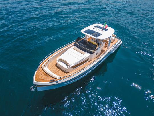 Itama 38 - Exclusivo de lujo en Capri y la costa de Amalfi