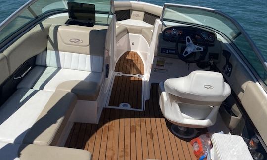 21' Regal Bowrider en el lago Travis o el lago Austin