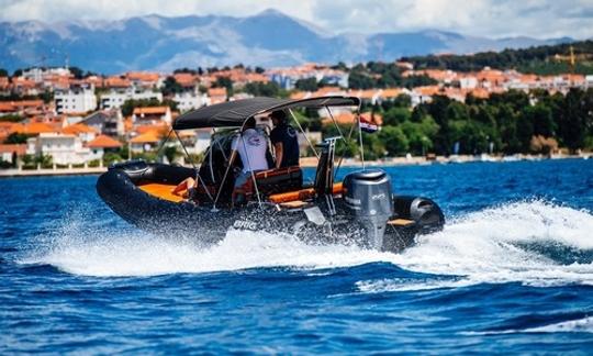 ¡Barco Brig Eagle 6.7 en Zadar!