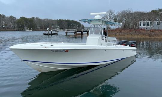 28ft Whitewater Center Console Rental in Mashpee, Massachusetts