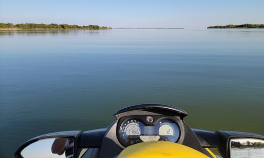 Alquiler de motos acuáticas Seadoo GTI 130 en Little Elm, Texas