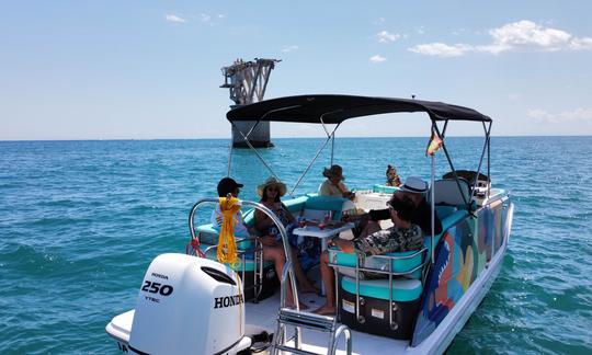 Alquiler de barco abierto Bayliner Element XR7 en Marbella, Andalucía