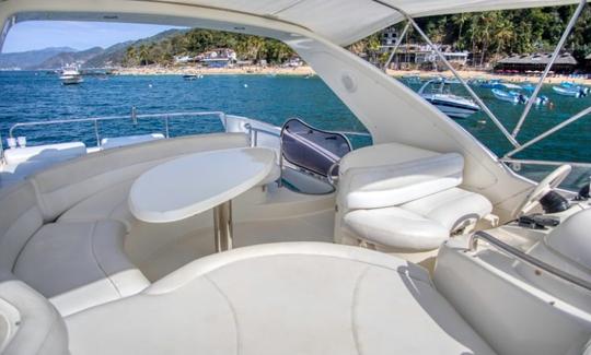 Belo iate Azimut 55 em Puerto Vallarta