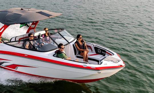 Yamaha 242XE - Top of line entertainment boat for any adventure - Islamorada