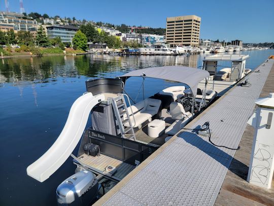 FUN 12 PERSON WATER SLIDE PONTOON BOAT W/ INNER TUBE!