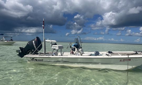 Alquila un Mako 17 Pro Skiff desde Key Biscayne, Florida