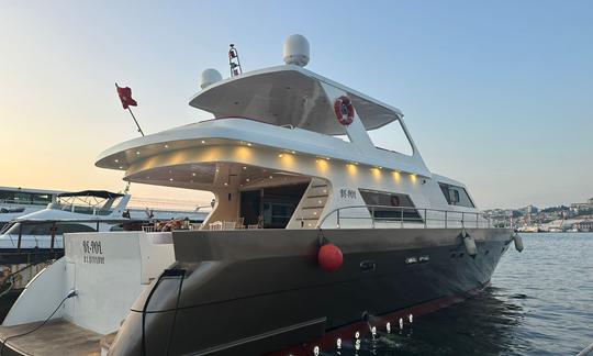 The Height of Luxury - Mega Yacht Charter em Istambul, Turquia