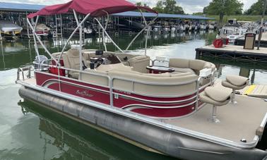 24ft Sun Chaser Pontoon in Joe Pool Lake in Grand Prairie