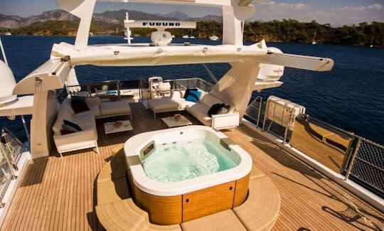 Bienvenido a Ultraluxury Superyacht Benetti 108ft Supreme