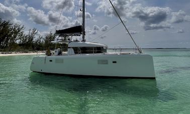 5⭐️ Lagoon 40’ Premium All inclusive