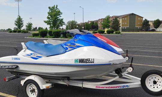 Yamaha Waverunner Jetskis in Banks Lake Blue Lake Sun Lakes Park Lake Washington