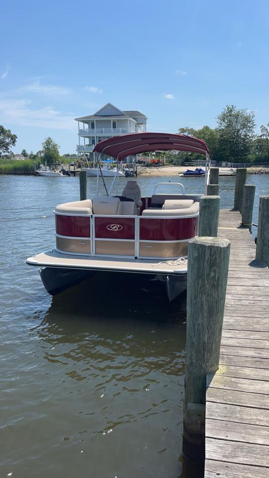 Private Pontoon Boat rides on the Barnegat Bay 