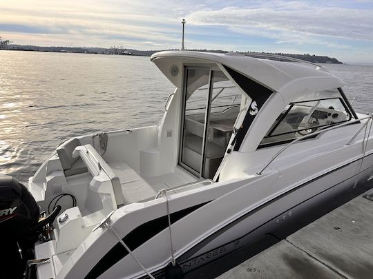 24' Beneteau sport Cabin Cruiser Lake Washington or Puget Sound