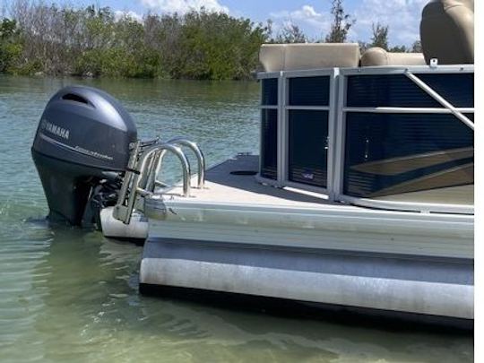 21' Godfrey Tritoon for rent in SW Florida! Dockside Delivery Available