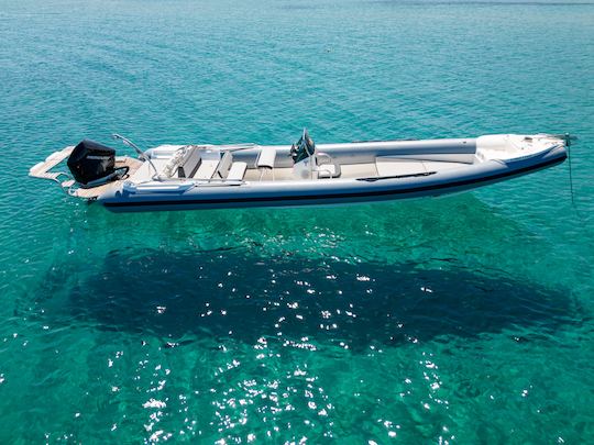 RIB Marvel de 250 CV en Chora Sfakion, Creta - Grecia