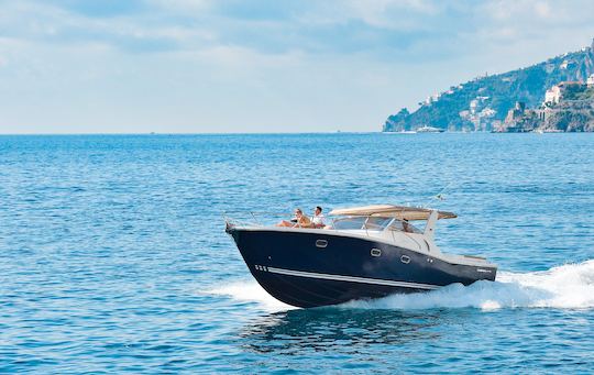 37ft Gagliotta Motor Yacht in Capri, Campania