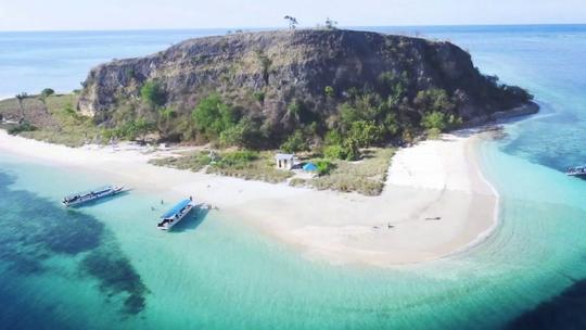 2Days/1Night Camping Trip 17 Island Riung