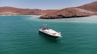 Beatiful Sea Ray Sundancer 50ft Yacht for a perfect day in BCS