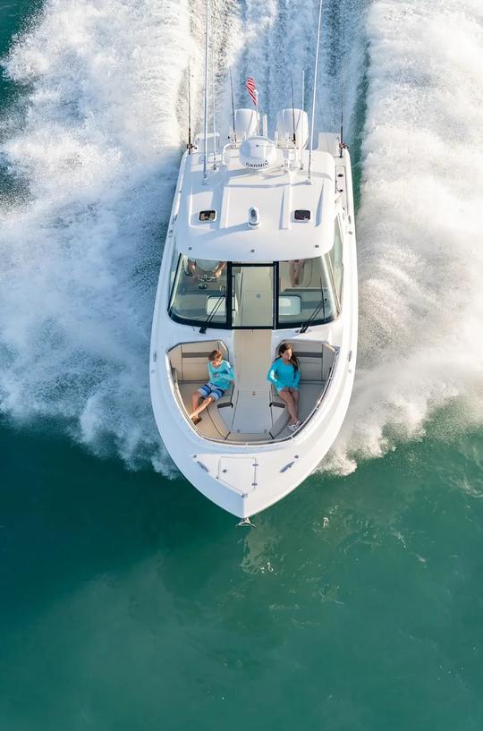 Pursuit 325 Dual Console - Family & Group Fun Luxury Boat