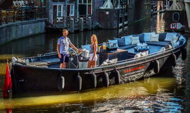 30-35 personas: 'Oceans Canal Boat' en Ámsterdam, Países Bajos (100% eléctrico)