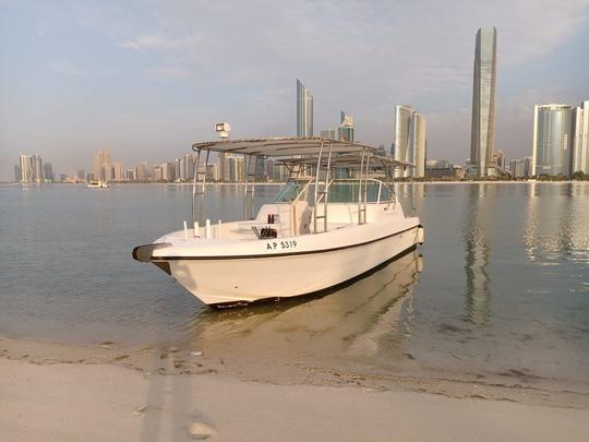 Alquiler de lancha motora para 8 pasajeros en Abu Dhabi