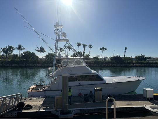 Pesca, passeios turísticos, pôr do sol e muito mais em um iate de luxo privado para você