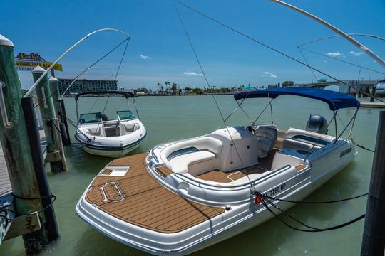 Huracán de 24 pulgadas/barco de cubierta, 12 pasajeros/150 Yamaha