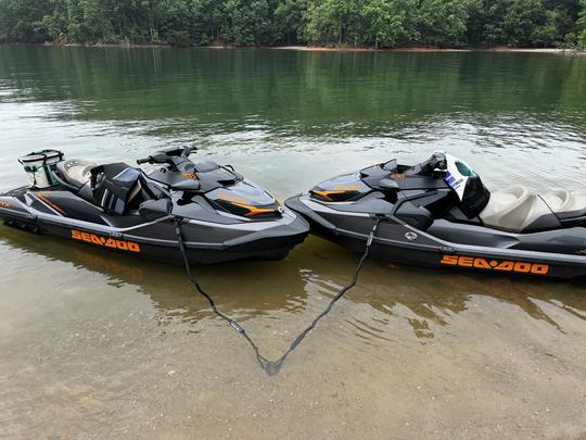  Jetskis GTX 230 et 300 à louer sur le lac Lanier !