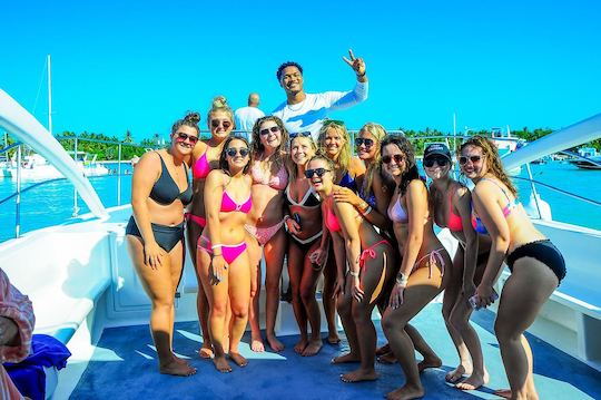 Private Catamaran Tour in Punta Cana: Party Boat+Snorkeling