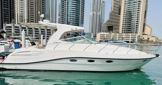 Beautiful Yacht 40ft available for cruising in Dubai