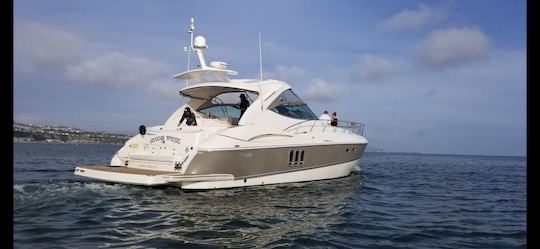 54' BEAUTIFUL CRUISERS EXPRESS YACHT WITH EVERYTHING YOU NEED FOR A PERFECT DAY!