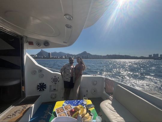 Alquiler de yate a motor Ocean Pro Flybridge de 50 pies en Río de Janeiro, Brasil