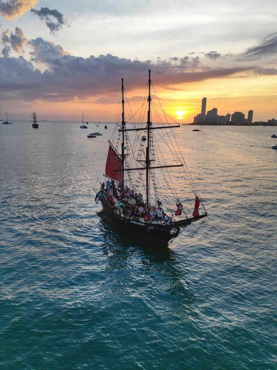 Aventura de barco pirata em Cartagena, Colômbia